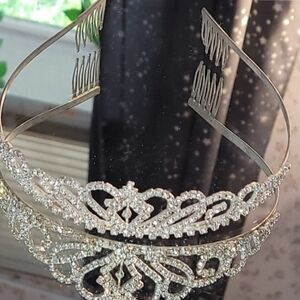 Beautiful rhinestone Tiara Wedding Diva Princess Queen